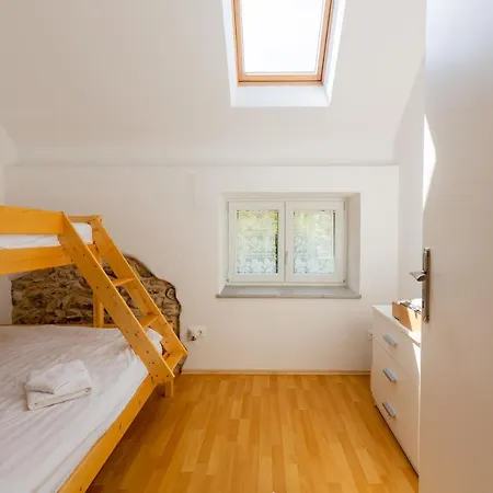 Gora Apartmán *